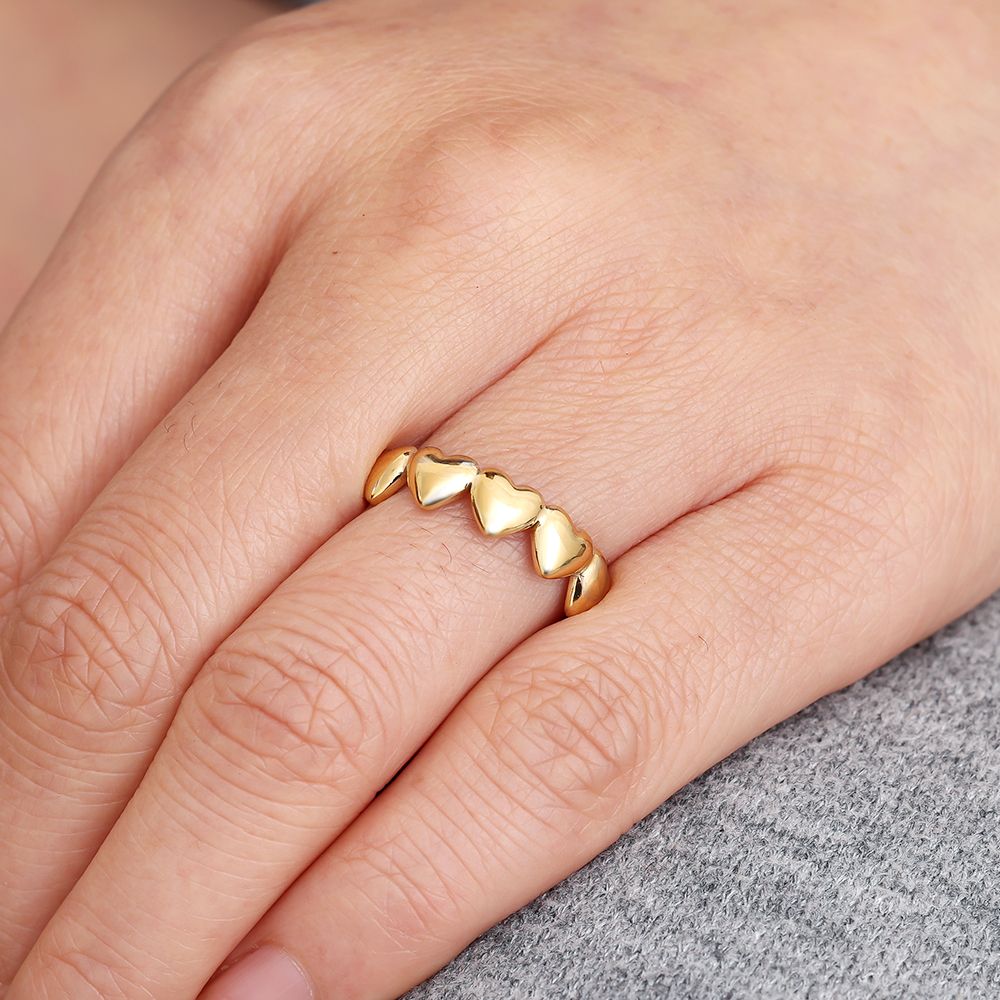 Tiny Hearts Ring