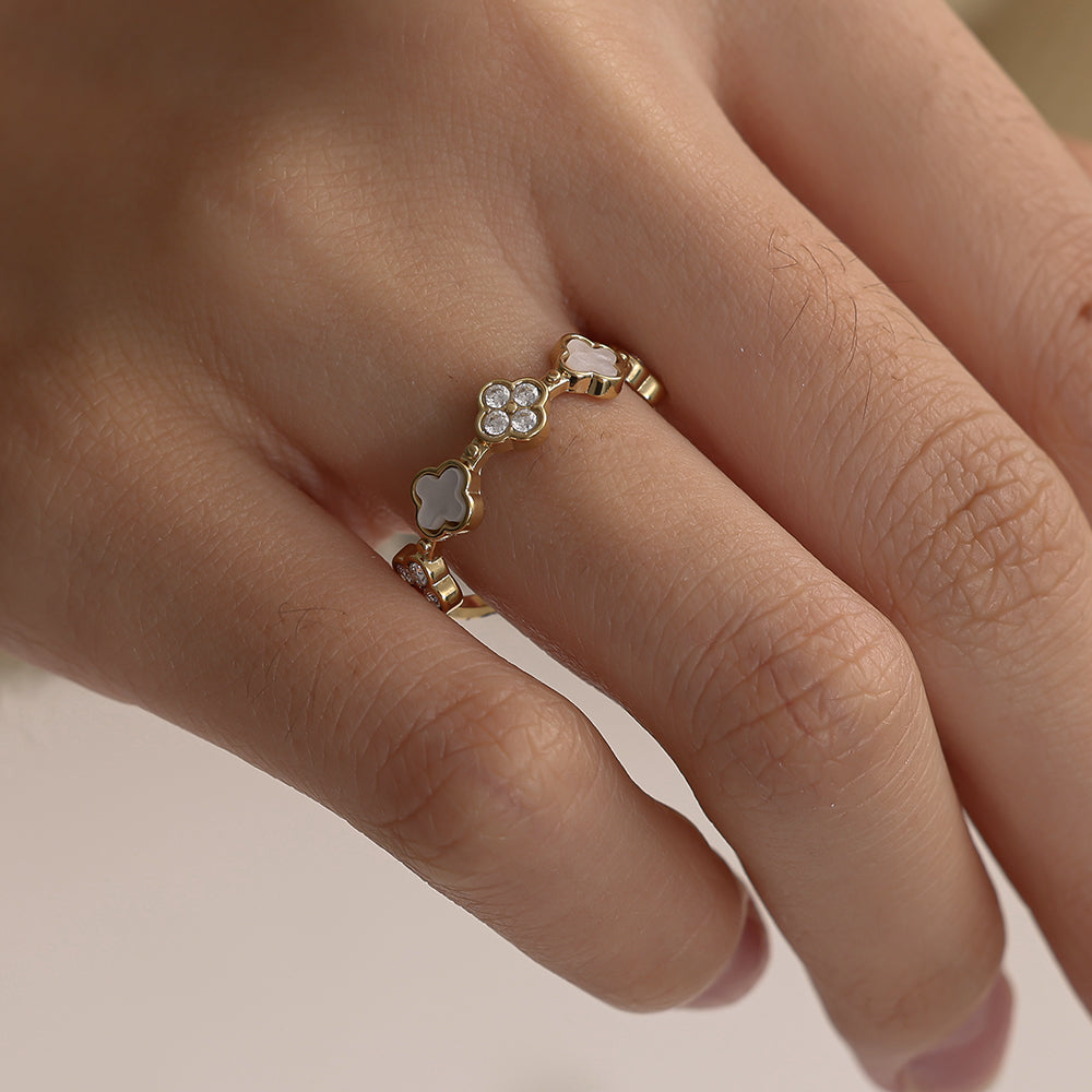 Lucky Flower Ring
