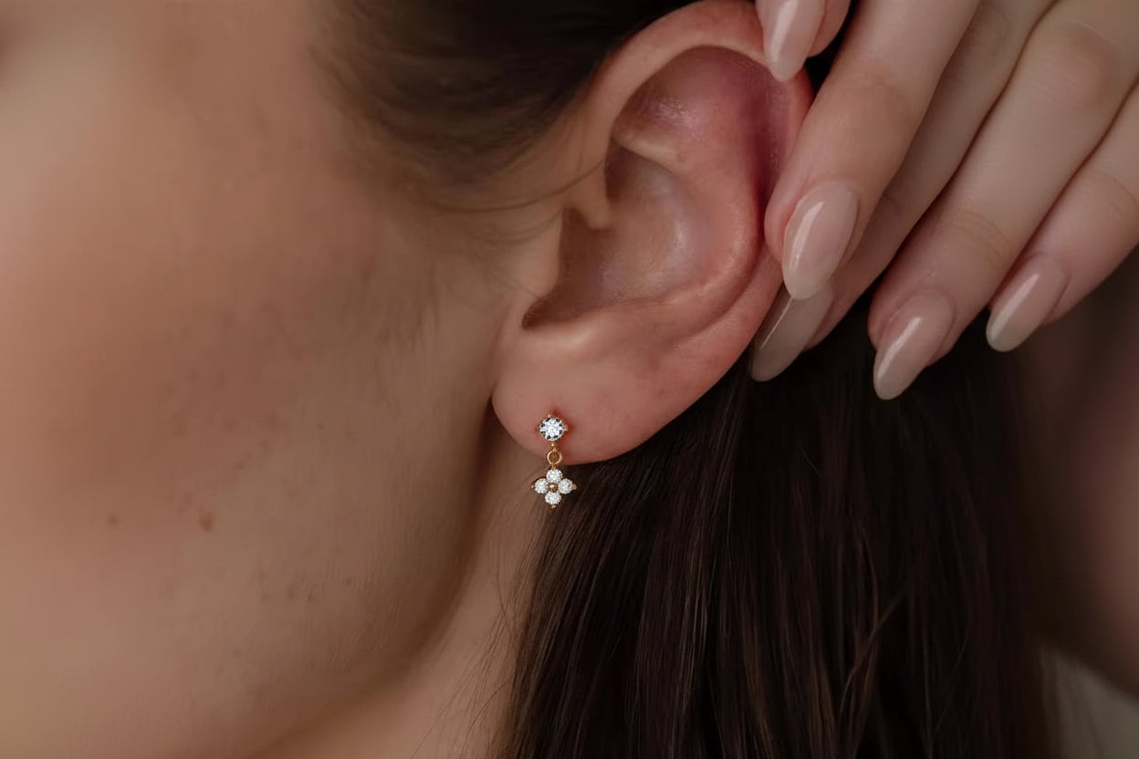 Flower Shaped Drop Ohrring