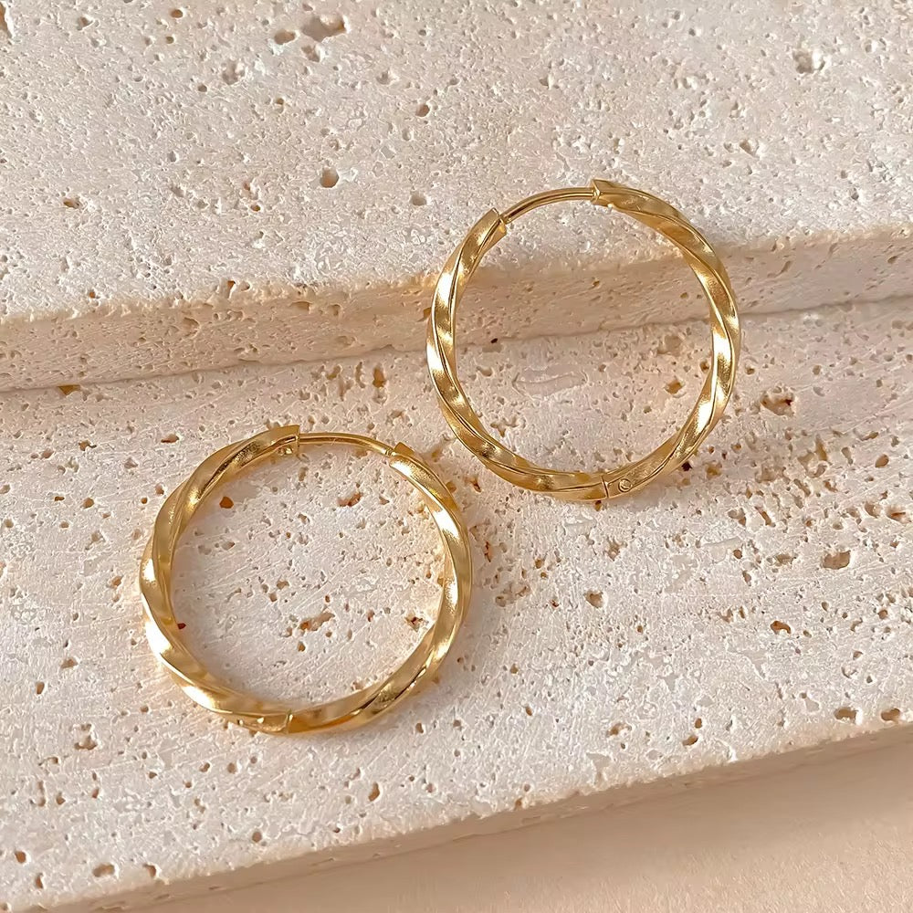 Simple Circle Creolen