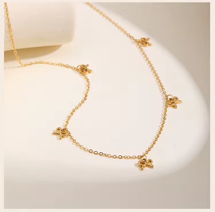 Bowtie Charm Kette